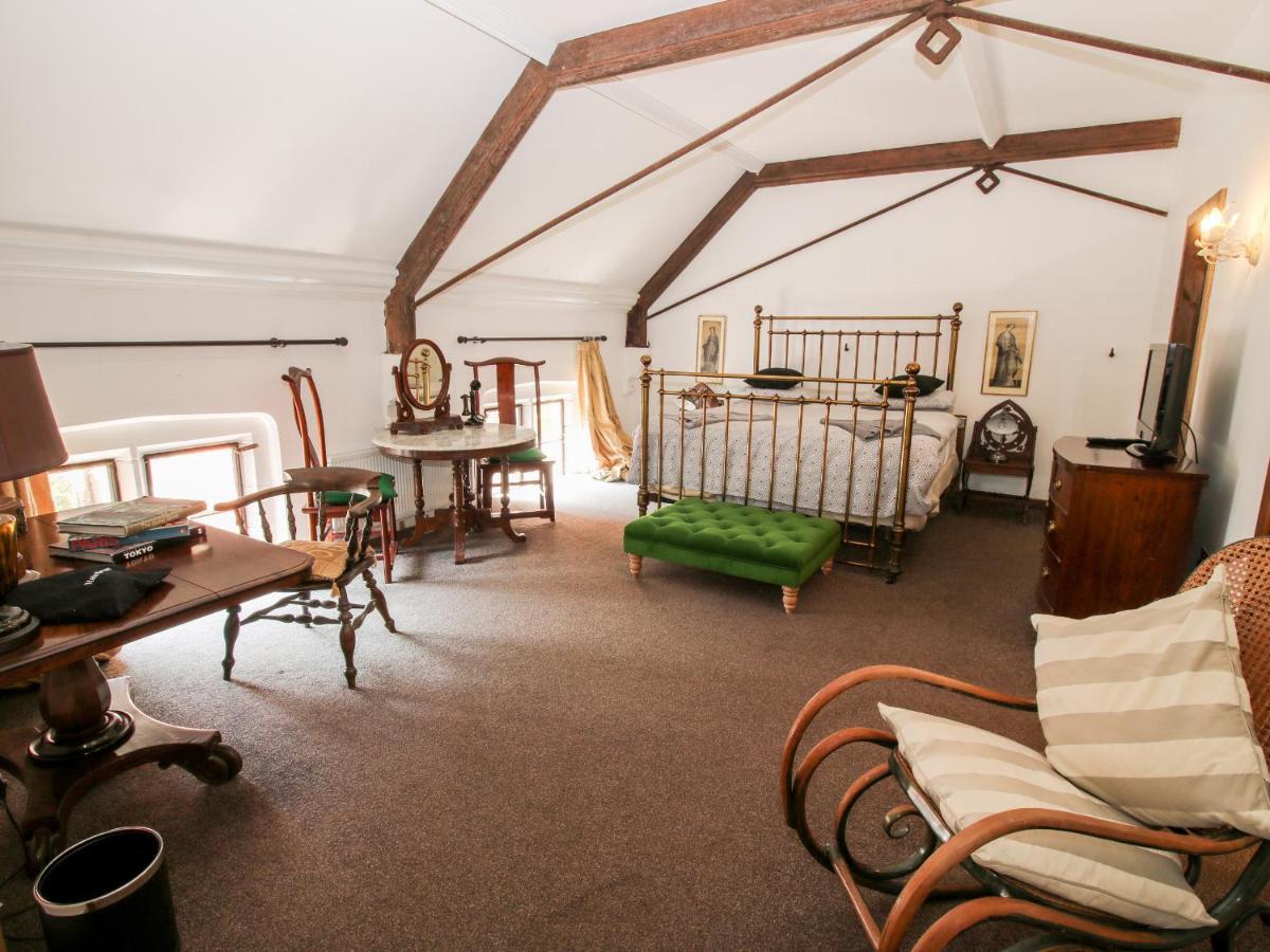 Chetwynd Lodge Stafford Eksteriør bilde