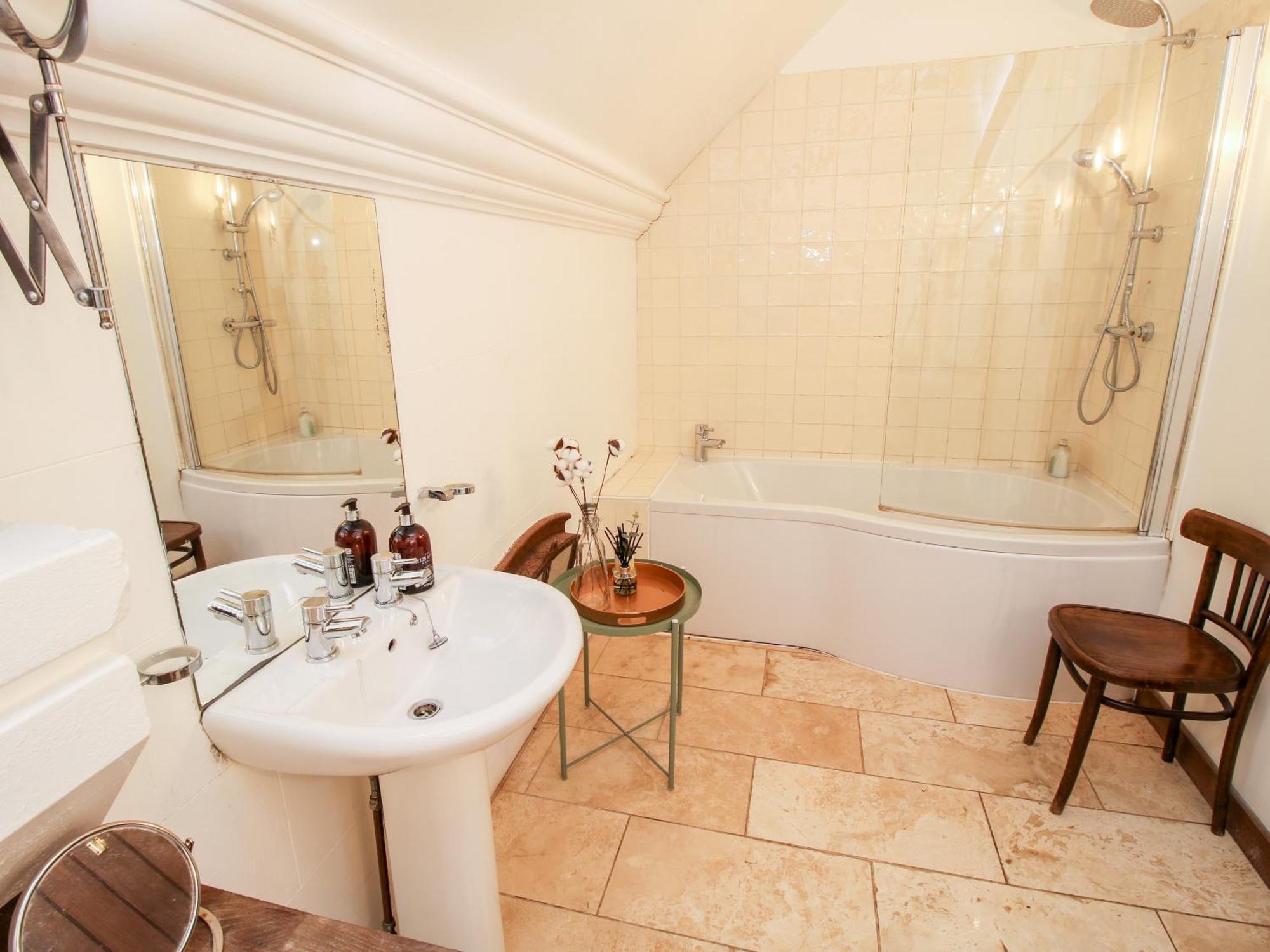 Chetwynd Lodge Stafford Eksteriør bilde